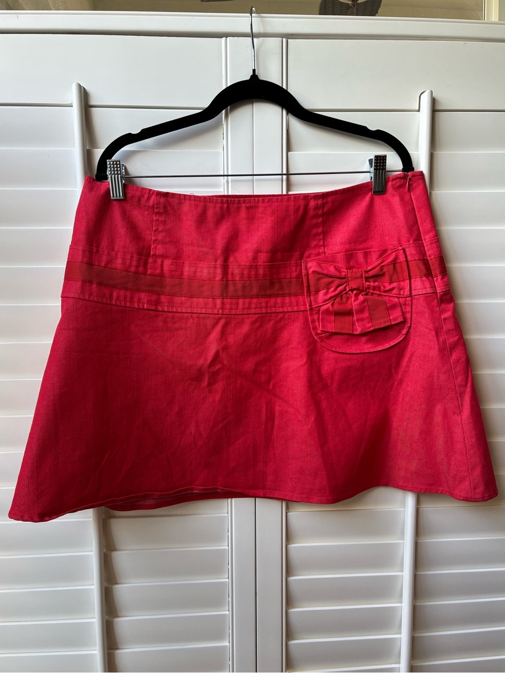 Vintage Cynthia Steffe early 2000s red mini skirt bow patch pocket y2k 12